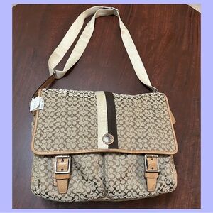 Vintage NWT Coach Signature Logo Crossbody Messenger Bag Computer Bag